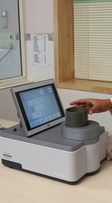 Fish Feed, Acqa Feeds Vannamei Feed | Vijaya Saradhi Feeds